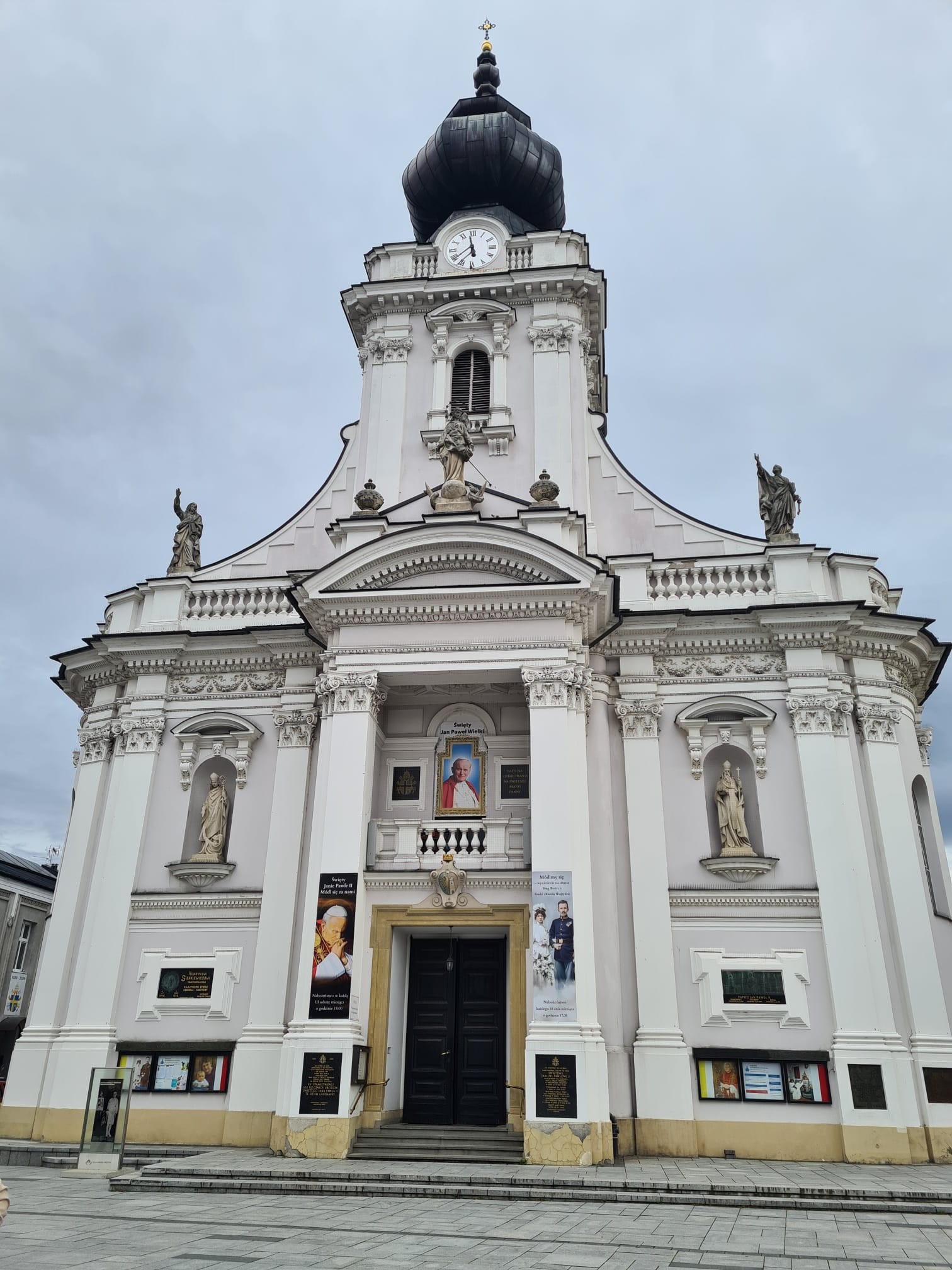 574852143_1219656180200813_2405012920247367091_n