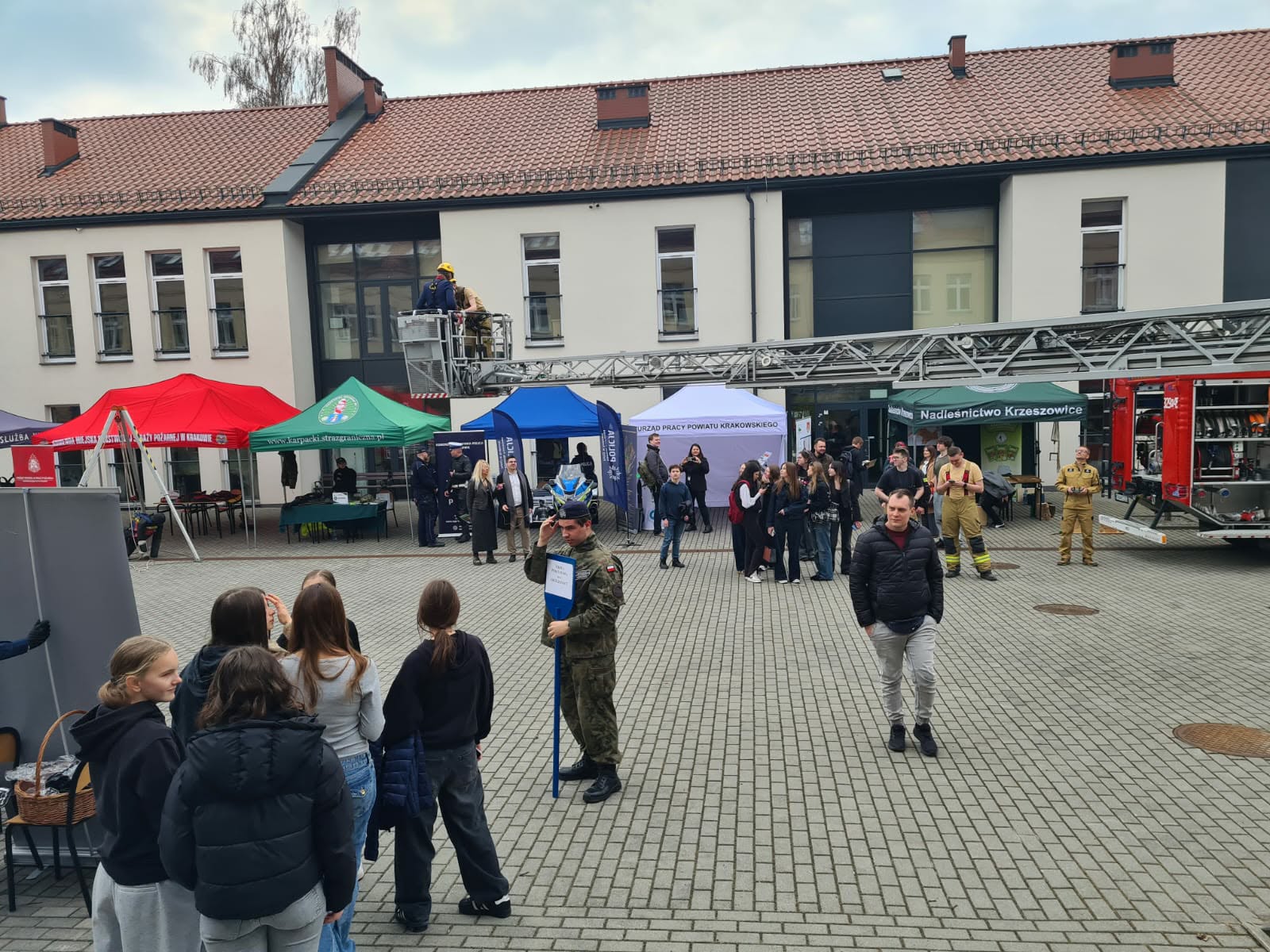 673656237_1357123346454095_4774089189362379195_n